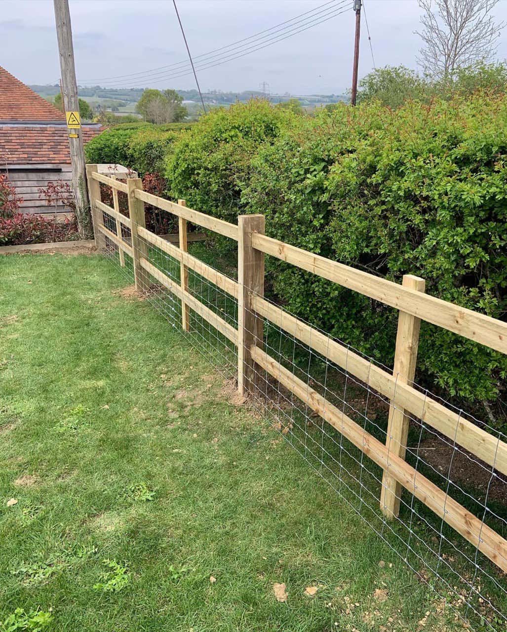 This is a photo of a picket fence and picket gate installed by Fast Fix Fencing Oxted